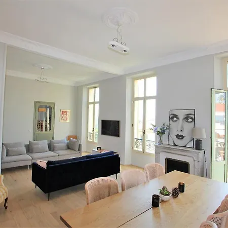 Apartment Four Bedrooms/sea View *